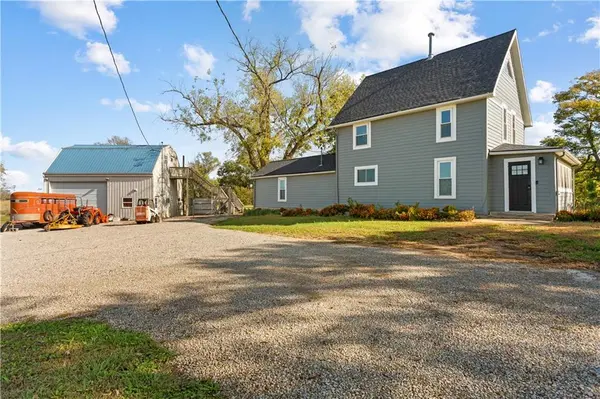 13620 82nd ST, Oskaloosa, KS 66066