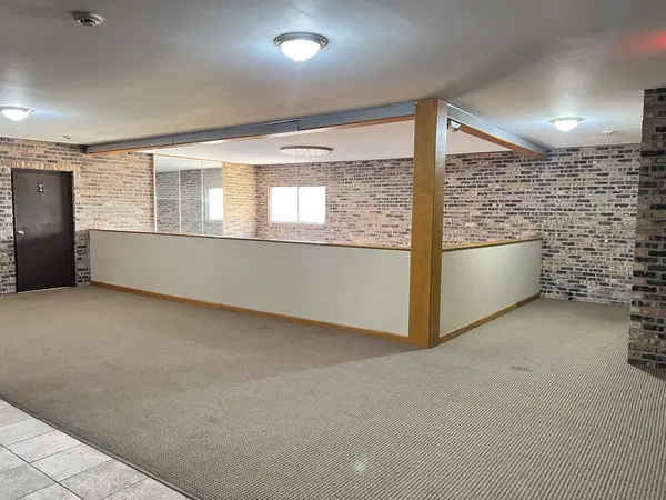 8970 N Parkside AVE #416, Des Plaines, IL 60016