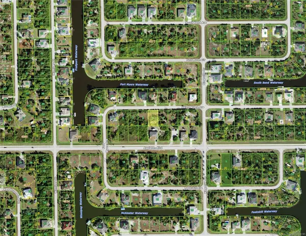 14127 FORT MYERS AVE, Port Charlotte, FL 33981