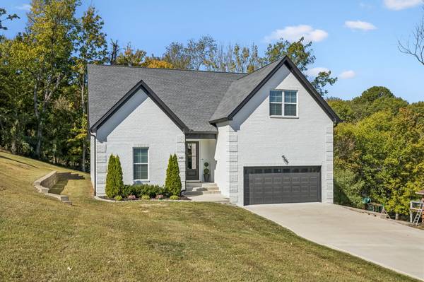 486 David Ave, Lewisburg, TN 37091
