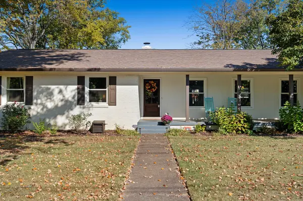 1911 Greenland Dr, Murfreesboro, TN 37130