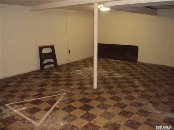 1034 Tulsa ST, Uniondale, NY 11553
