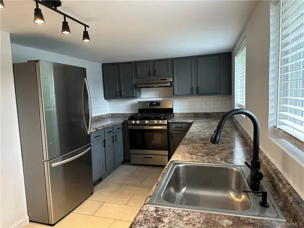 5 Carl PL #2, New Windsor, NY 12553