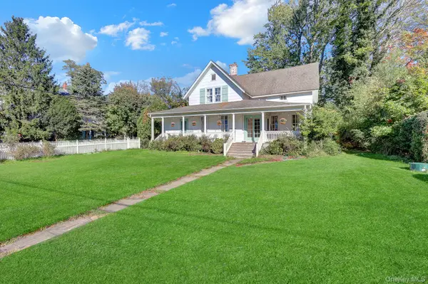 45 Shore RD, East Setauket, NY 11733
