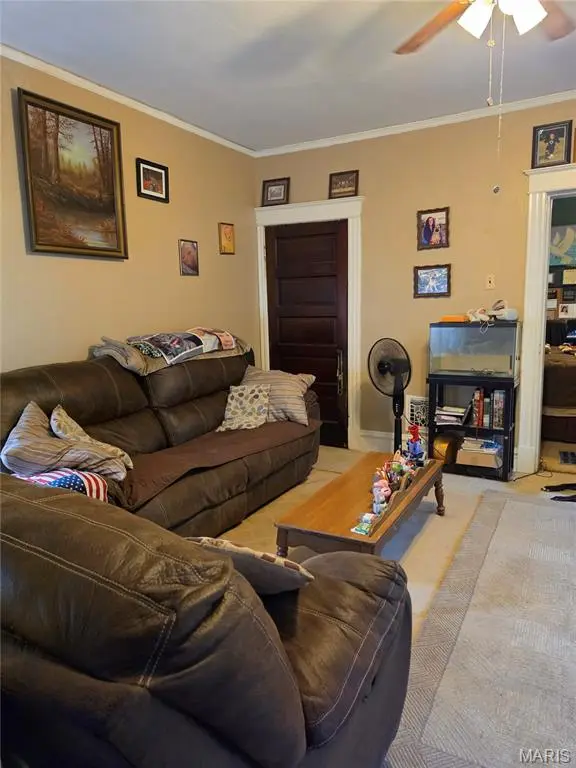 3255 Morganford RD, St Louis, MO 63116