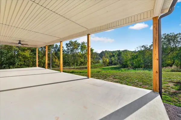988 Davenport Rd, Cumberland City, TN 37050