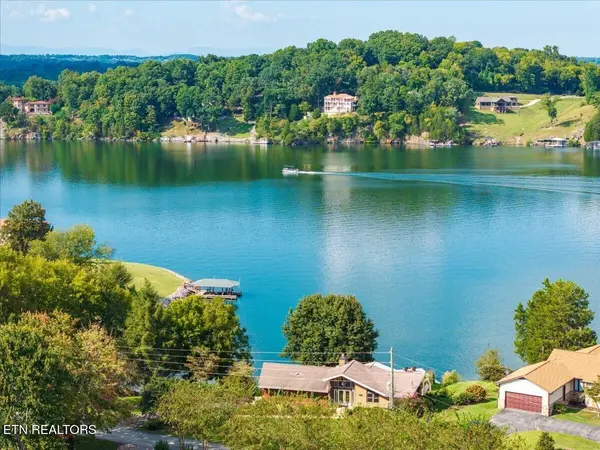 4445 Scenic Drive, Lenoir City, TN 37772