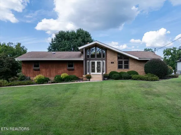 4445 Scenic Drive, Lenoir City, TN 37772