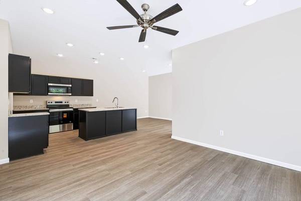3034 N Hood Ave, Wichita, KS 67204