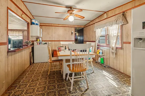 660 Neighborhood RD, Wellford, SC 29385