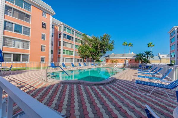 1900 68TH ST N #210, St Petersburg, FL 33710