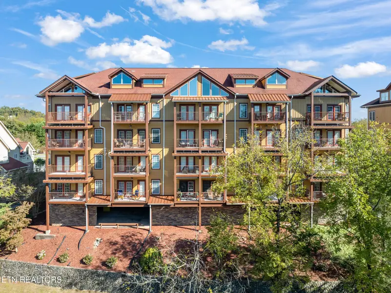 527 River Place Way #334, Sevierville, TN 37862