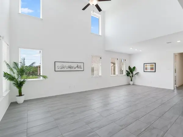 321 Barton Oak TRL, Georgetown, TX 78628