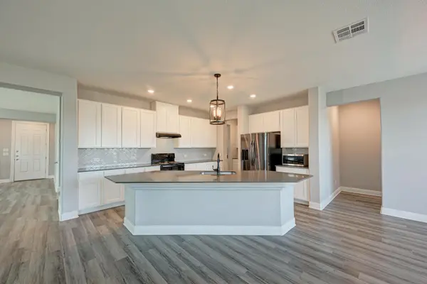 140 Auburn ST, Kyle, TX 78640
