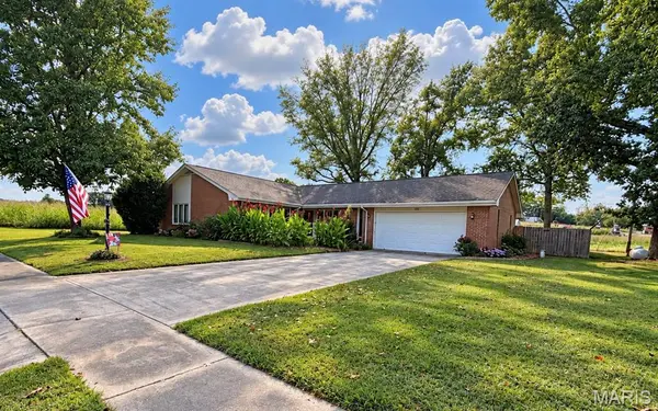 2733 Plymouth DR, Mount Sterling, MO 65062