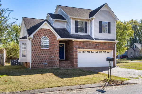 1769 University Dr, Columbia, TN 38401