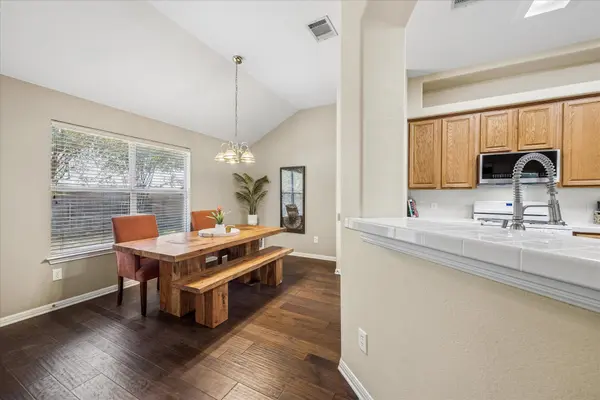 2216 Zoa DR, Cedar Park, TX 78613