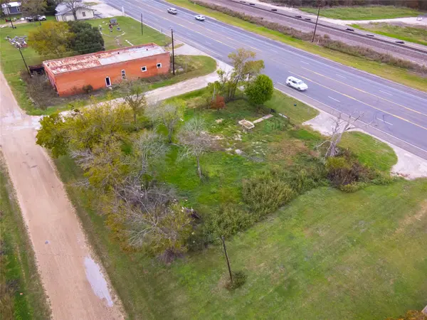 13988 State Highway 36 S, Somerville, TX 77879