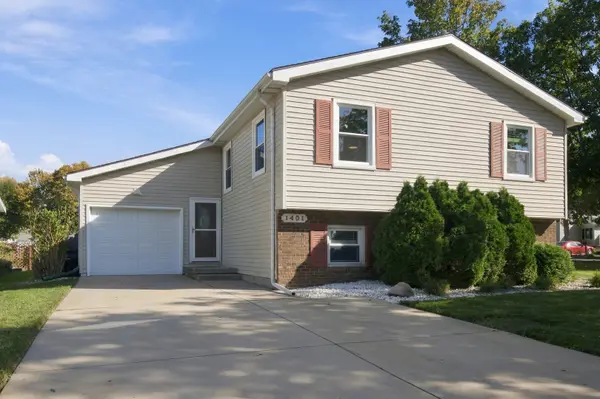 1401 Dallas ST, Bloomington, IL 61704