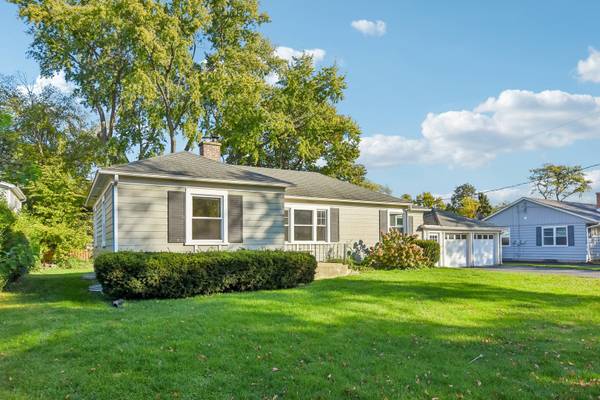 627 N Lincoln AVE, Geneva, IL 60134