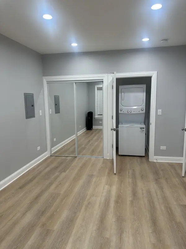 1703 W Albion AVE #2E, Chicago, IL 60626