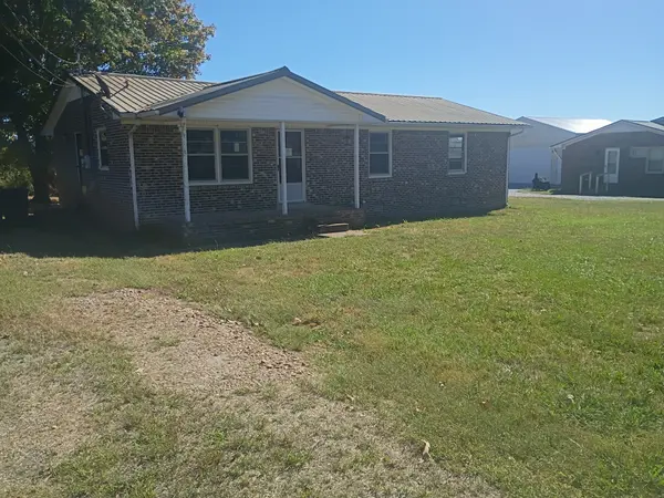 1534 McCarter Rd, Lawrenceburg, TN 38464