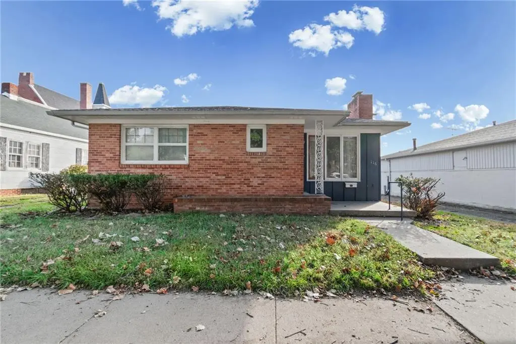 116 N Folger ST, Carrollton, MO 64633