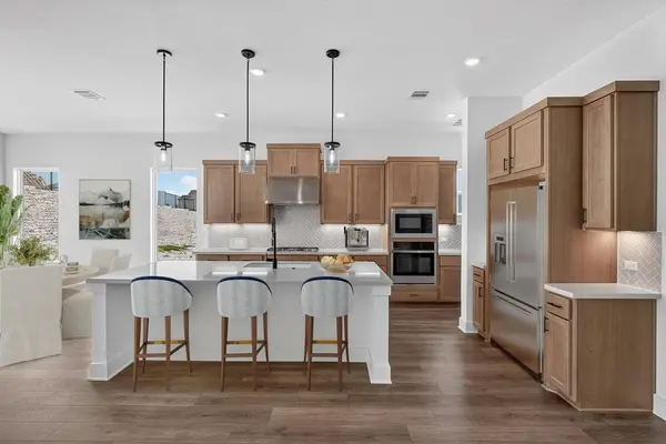 8905 Nilgai DR, Austin, TX 78744