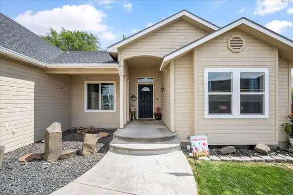 500 Paver Ct, Benton City, WA 99320-7845