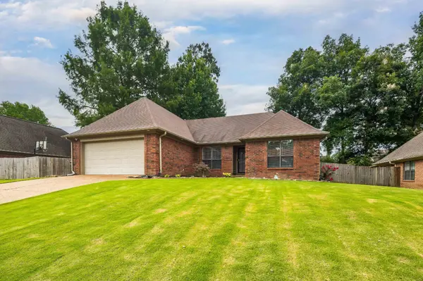 7685 SHADOW HILLS DR,  Bartlett,  TN 38002