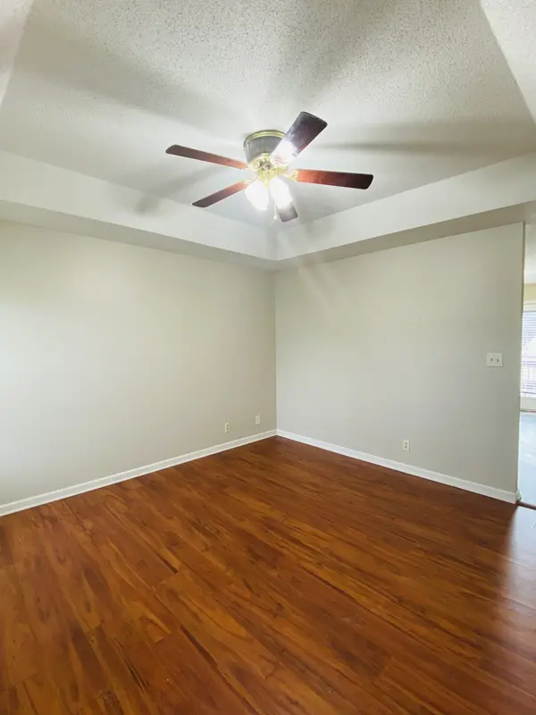 910 Princeton Dr, Clarksville, TN 37042