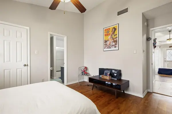 806 W 24th ST #323, Austin, TX 78705