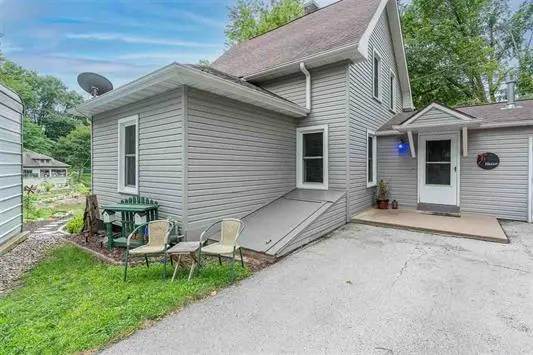 200 VAN ST, Savanna, IL 61074