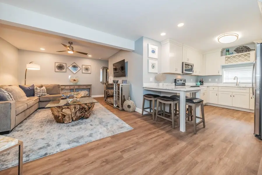 459 MAIN ST #A, Dunedin, FL 34698