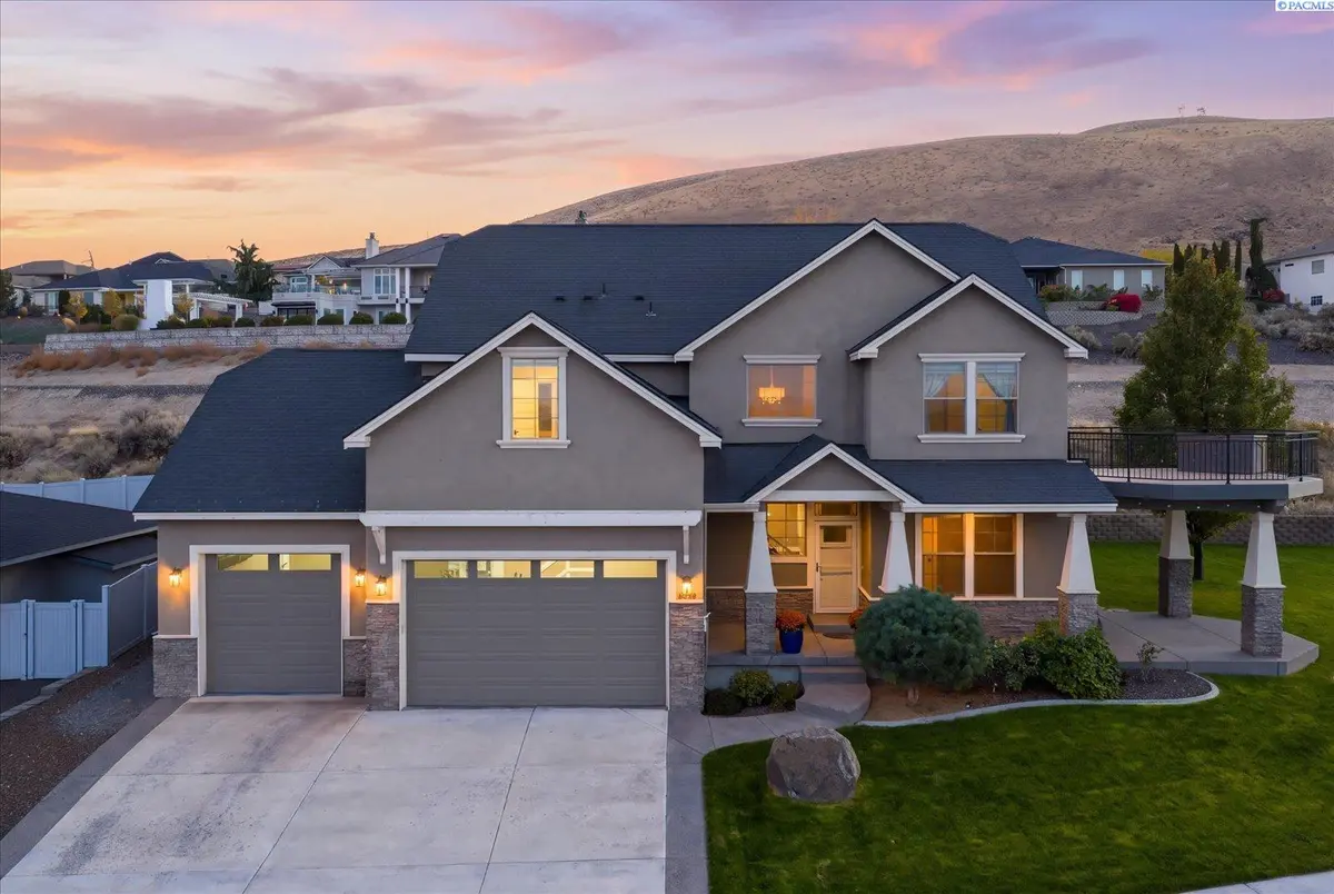 2345 Cottontail Ln, Richland, WA 99352