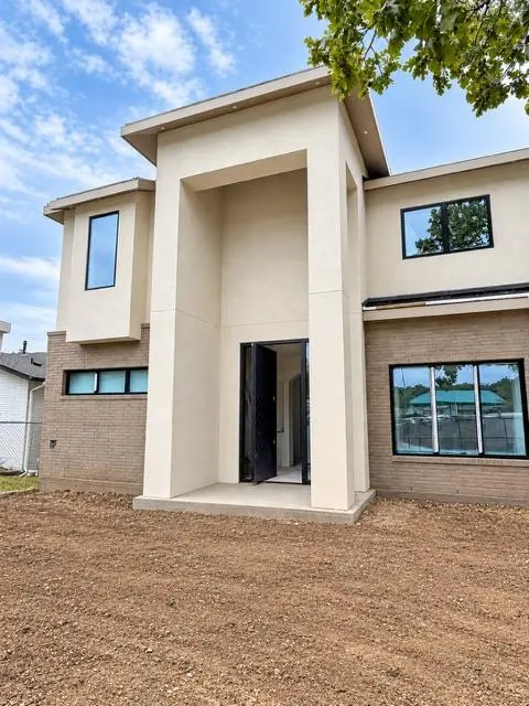4801 1/2 Fairview DR, Austin, TX 78731