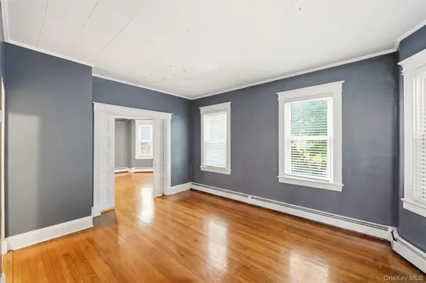 149 Fort Salonga RD, Northport, NY 11768