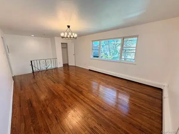 115 Custer AVE ##2, Williston Park, NY 11596