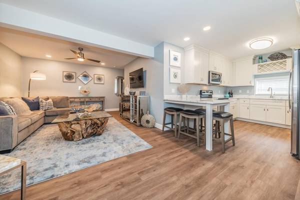 459 MAIN ST #A, Dunedin, FL 34698