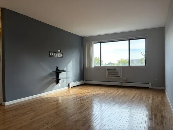 5358 N Cumberland AVE #423, Chicago, IL 60656