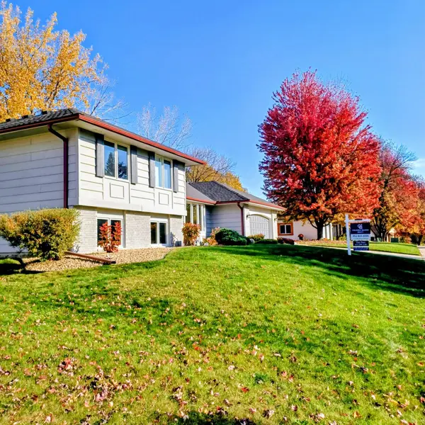 9235 Hyland Creek RD, Bloomington, MN 55437