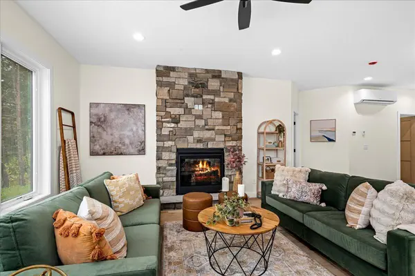 3808 Lavaque RD, Hermantown, MN 55811