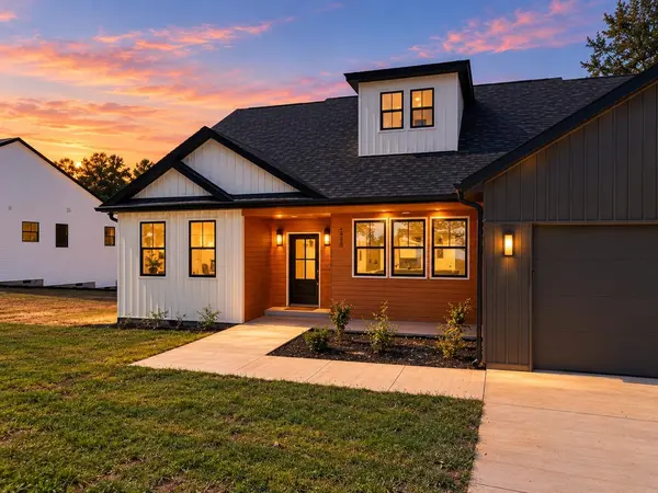 488 Skyline DR, Campobello, SC 29322