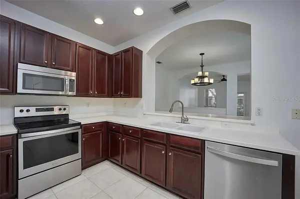 9410 GEORGIAN PARK LN #105, Tampa, FL 33626