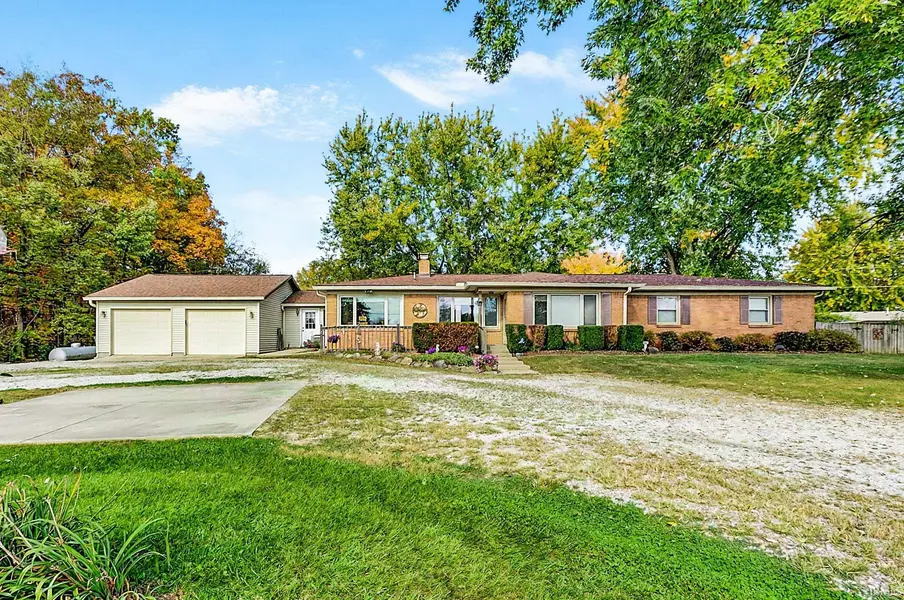 2694 S Angling PIKE, Hartford City, IN 47348
