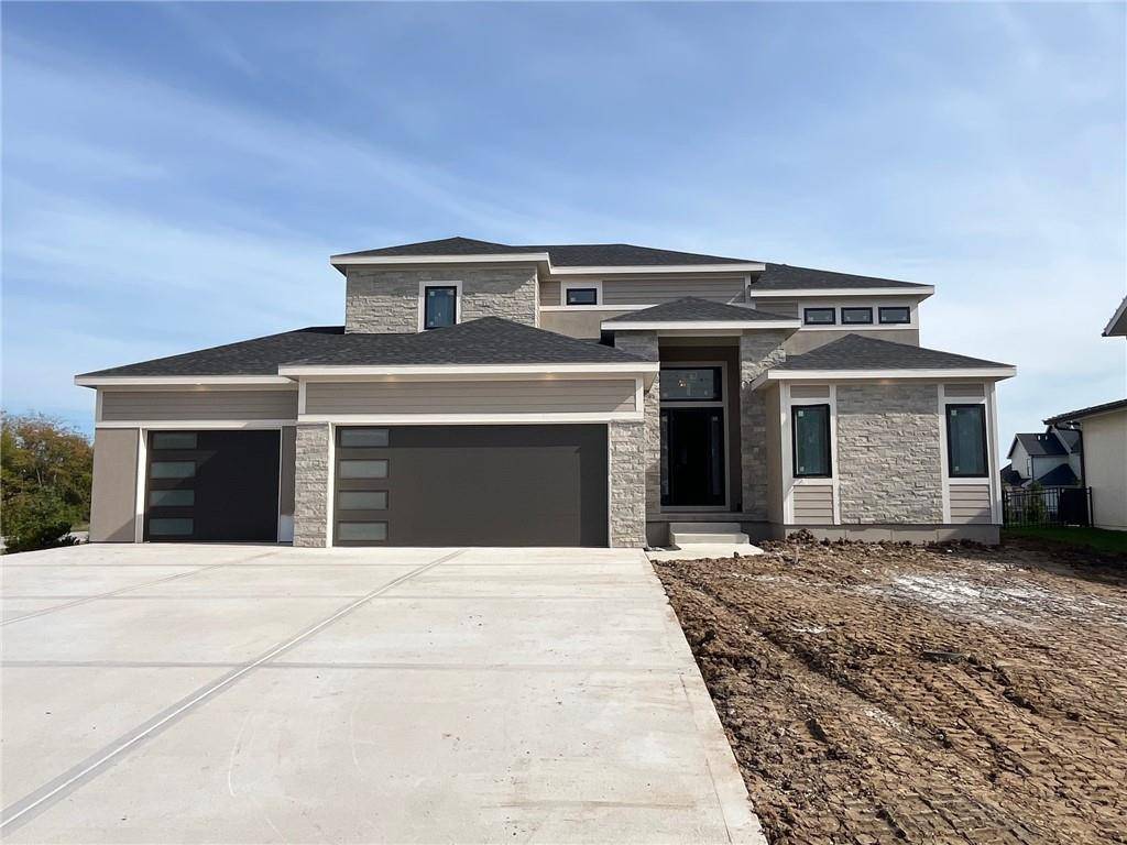 16701 Parkhill ST, Overland Park, KS 66221