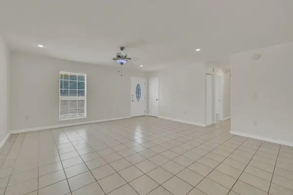 1140 Blueridge DR, Canyon Lake, TX 78133