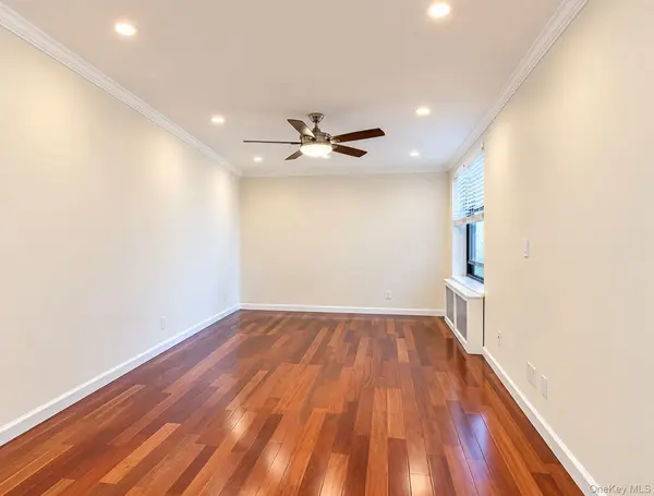 38-15 149th ST #5D, Flushing, NY 11354