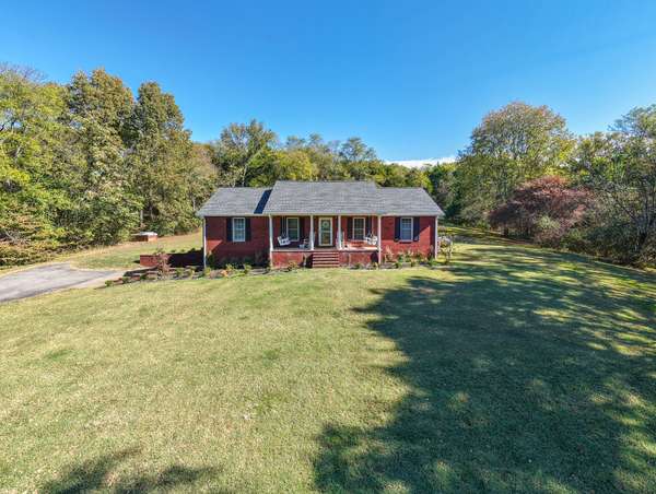 10227 Sparta Pike, Watertown, TN 37184