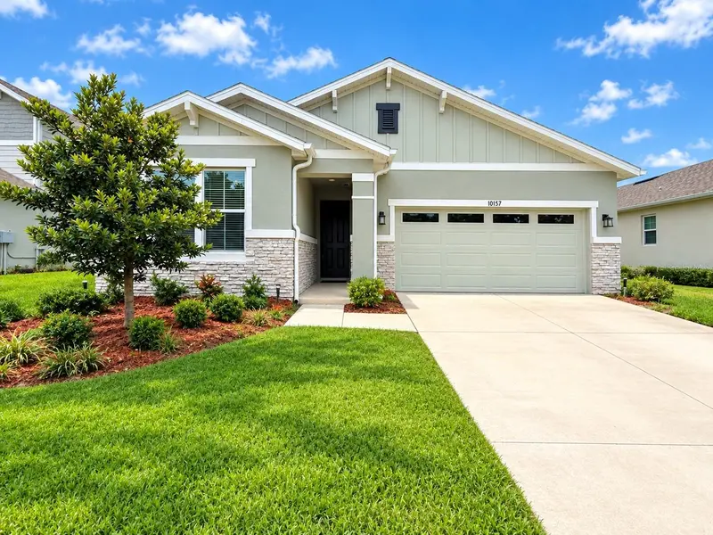 10157 SPRING LAKE DR, Clermont, FL 34711